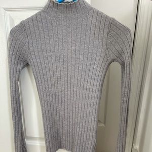 Fitted Mock Neck